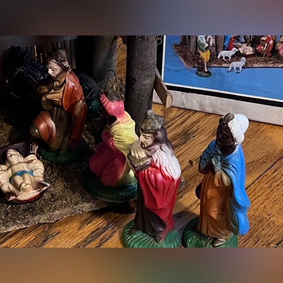 Vintage Trim A Home Nativity Set 1980’s 10 pcs. - Picture 3 of 5